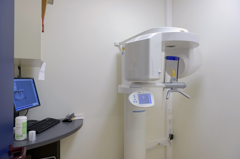 Röntgengerät der Praxis für Mund-, Kiefer- und Gesichtschirurgie im Medizinischen Versorgungszentrum am Klinikum Bremerhaven-Reinkenheide
