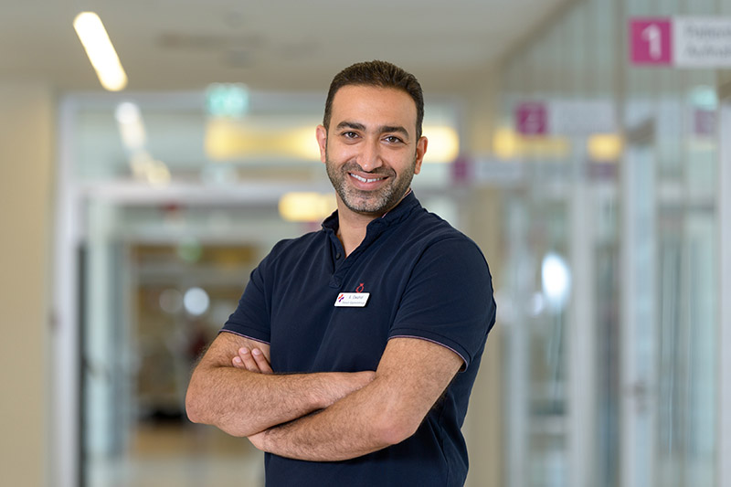 Ahmed Elwahidi, Oberarzt der Klinik für Allgemein-, Viszeral-, Thorax- und Gefäßchirurgie am Klinikum Bremerhaven-Reinkenheide (Foto: Schimanke)