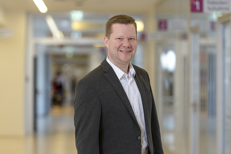 Axel Fenker, Vorsitzender des Betriebsrats am Klinikum Bremerhaven-Reinkenheide (Foto: Schimanke) Axel Fenker, Vorsitzender des Betriebsrats am Klinikum Bremerhaven-Reinkenheide (Foto: Schimanke)