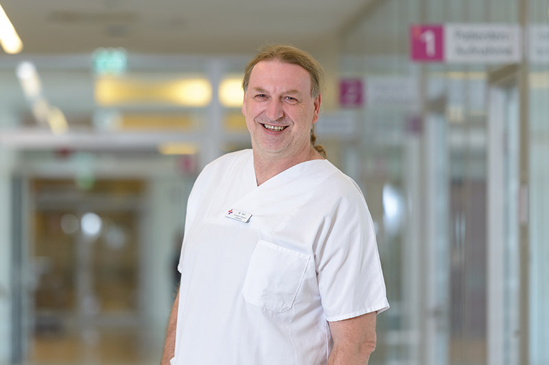 Wolfgang Heil, leitender Oberarzt der Klinik für Anästhesiologie und operative Intensivmedizin am Klinikum Bremerhaven-Reinkenheide (Foto: Schimanke)