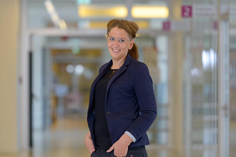 Jasmin Meyer, Krankenpflegerin und Leitung der Station 1C am Klinikum Bremerhaven-Reinkenheide (Foto: Antje Schimanke)
