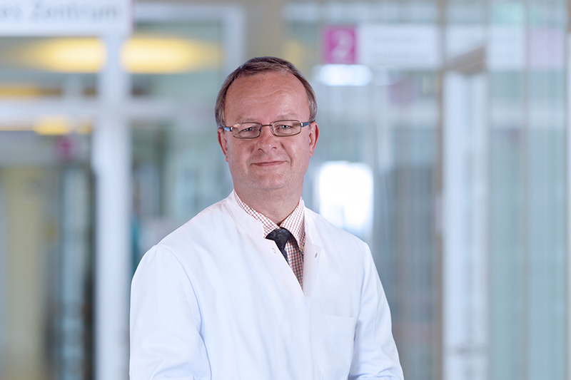 Dr. med. Gunnar Wagner, ehemaliger Chefarzt in der Klinik für Dermatologie, Allergologie und Phlebologie am Klinikum Bremerhaven-Reinkenheide (Foto: Antje Schimanke)